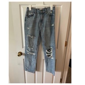 “Blank Paige” boyfriend jeans